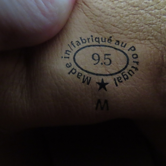 john fluevog vegan vogs RADIO CJRT LACE-UP ANKLE BOOT Red Vegan 9.5 - Picture 11 of 11